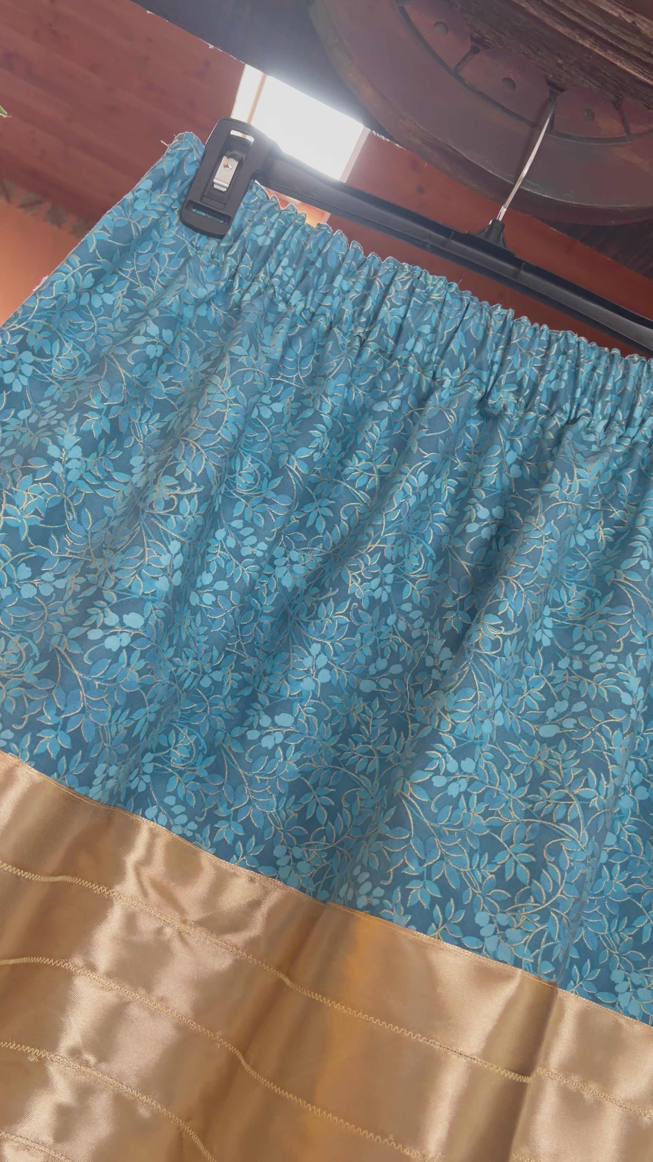 BLUE FLORAL WITH GOLD RIBBONS